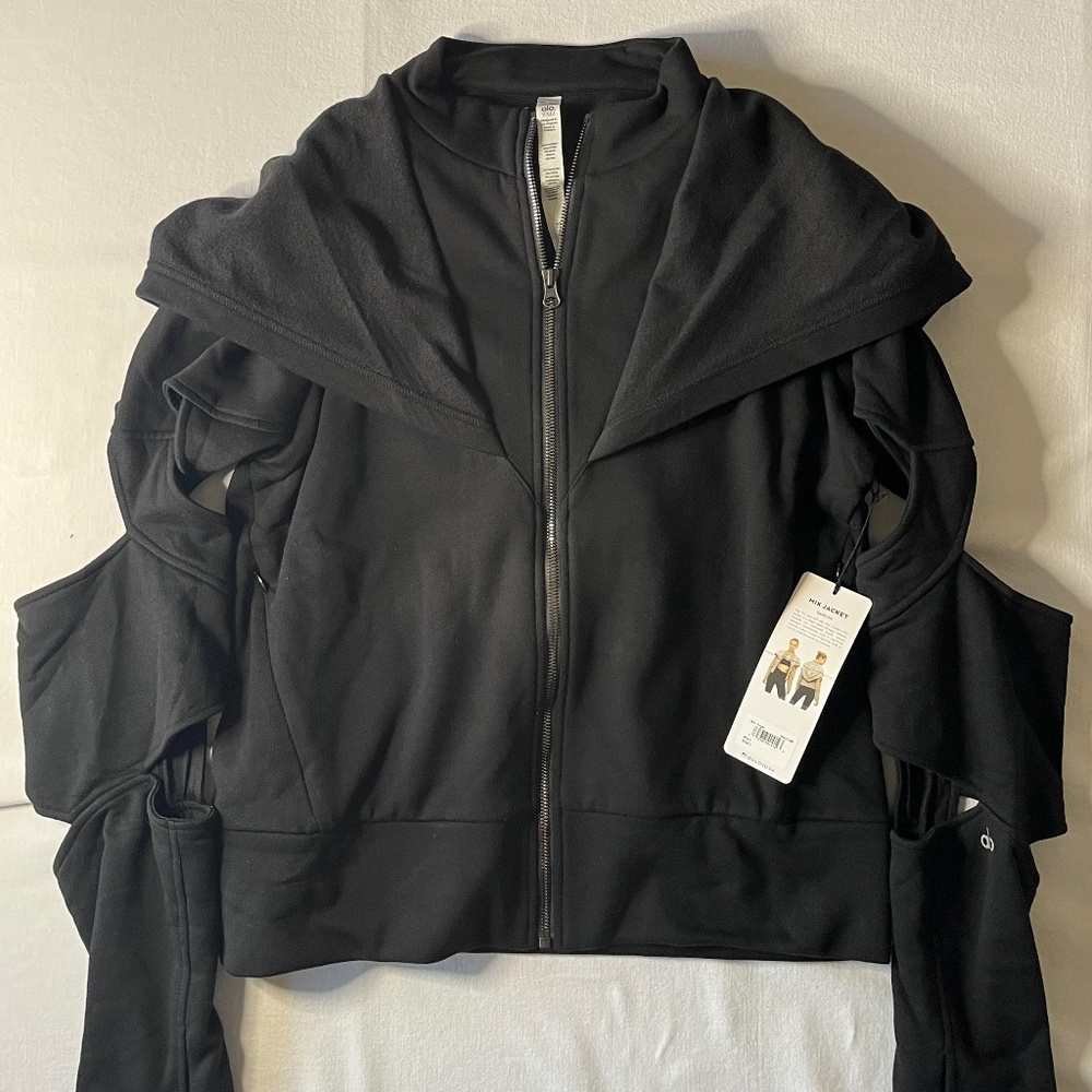 Alo Yoga LA Winter Cropped Sherpa lined Black Hooded Jacket Size Large NWT